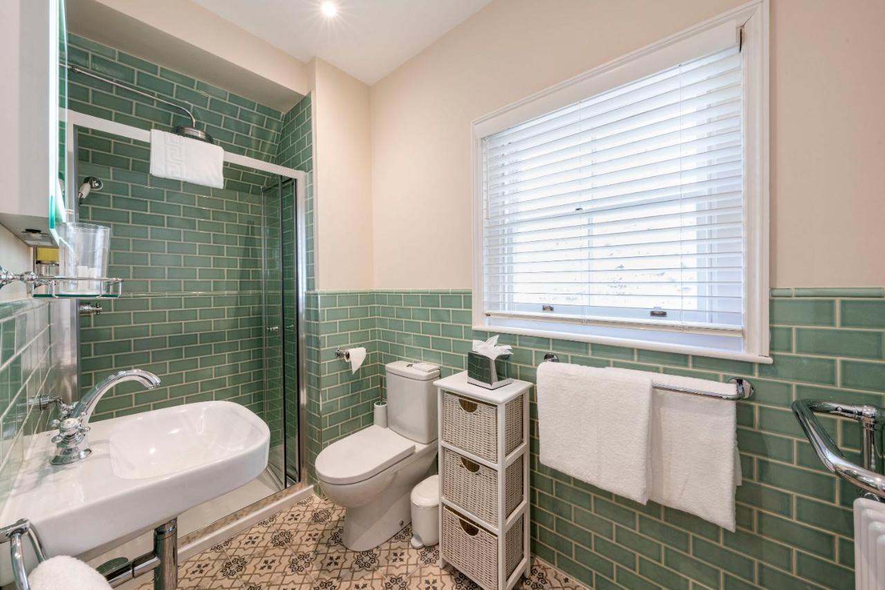 Hotel Eight à Bath Extérieur photo