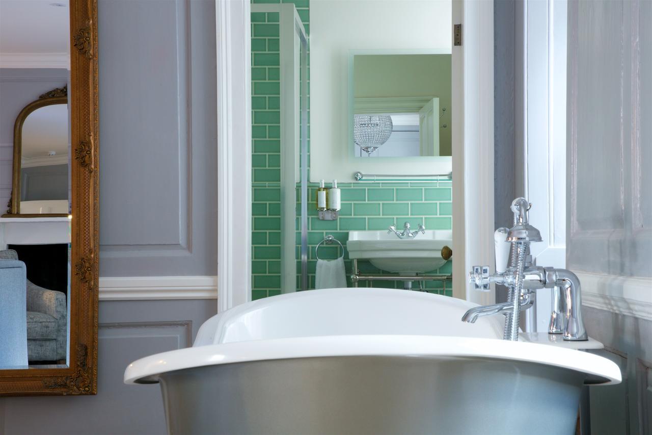 Hotel Eight à Bath Extérieur photo