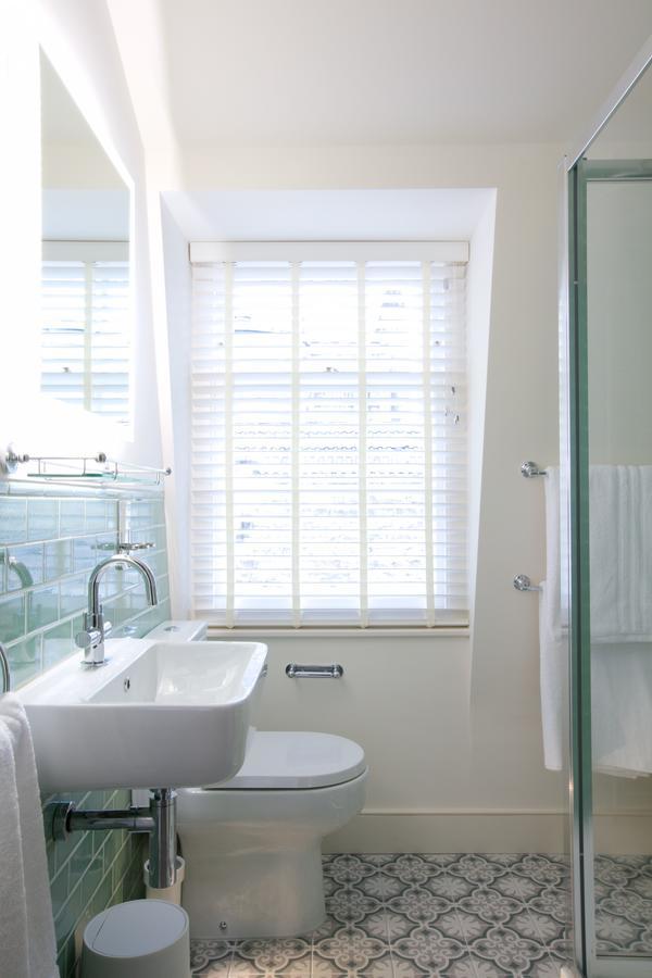 Hotel Eight à Bath Extérieur photo
